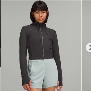Lululemon Nulu and Mesh Cropped Define Jacket/ Graphite Grey size 6/ NWOT